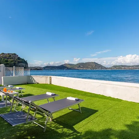 Villa A Bacoli Con Accesso Privato Al Mare *