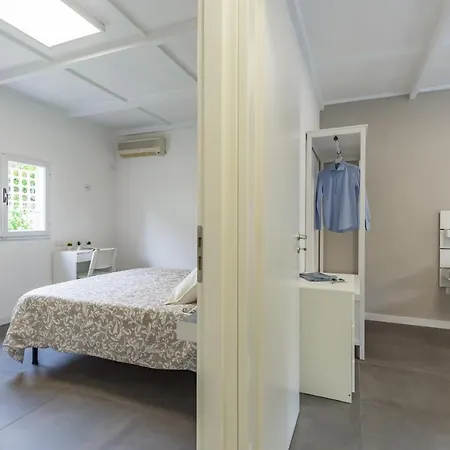 Villa A Bacoli Con Accesso Privato Al Mare
