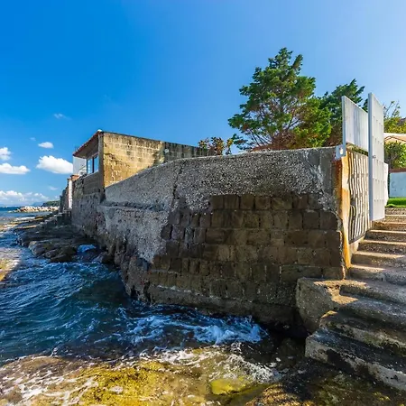 Villa A Bacoli Con Accesso Privato Al Mare וילה